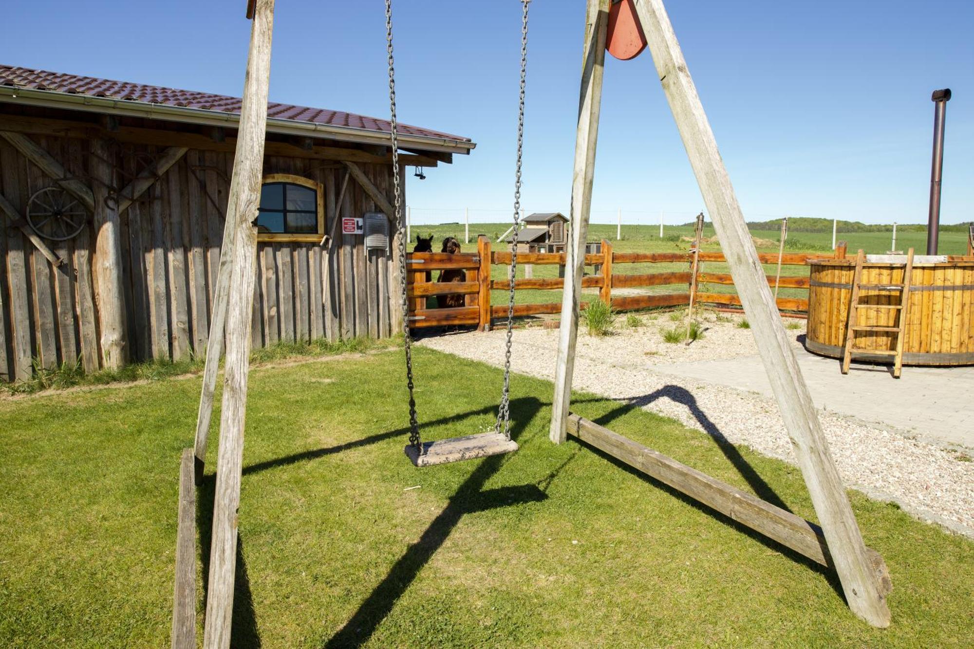 Agroturystyka Kaszuby Villagehome Borzytuchom Exteriör bild